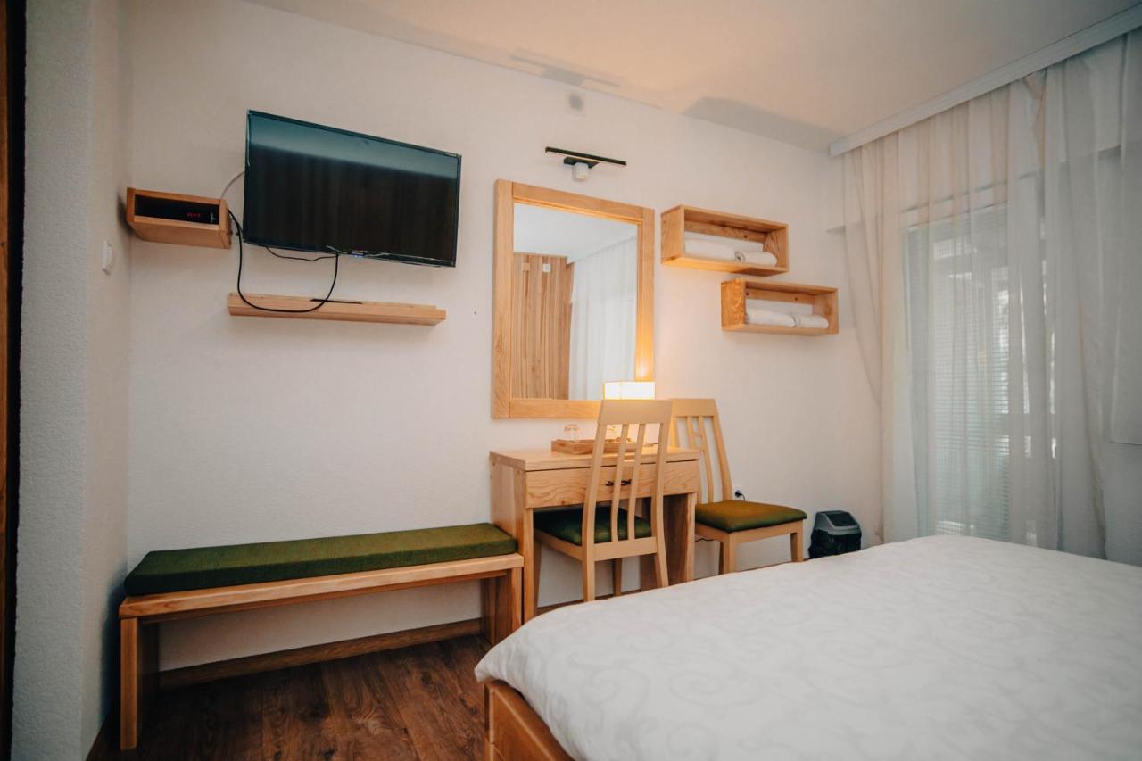 Restoran Sa Prenocistem Gornjak Krepoljin Extérieur photo
